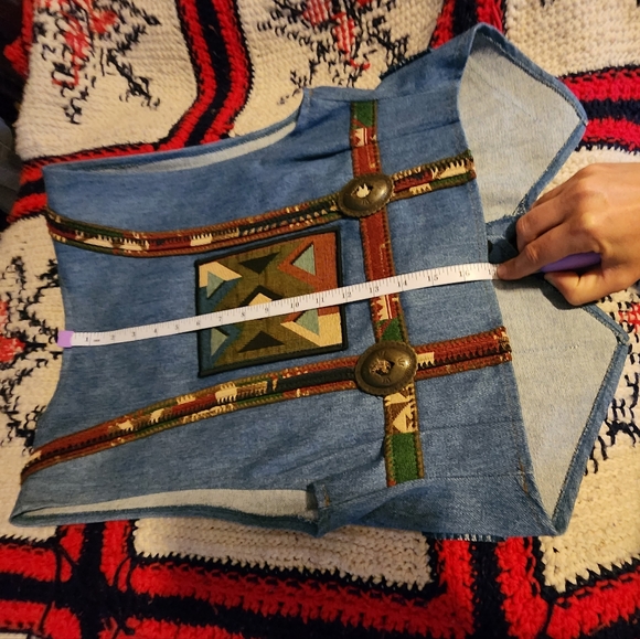 The coolest denim vest ever...VINTAGE - Picture 12 of 12